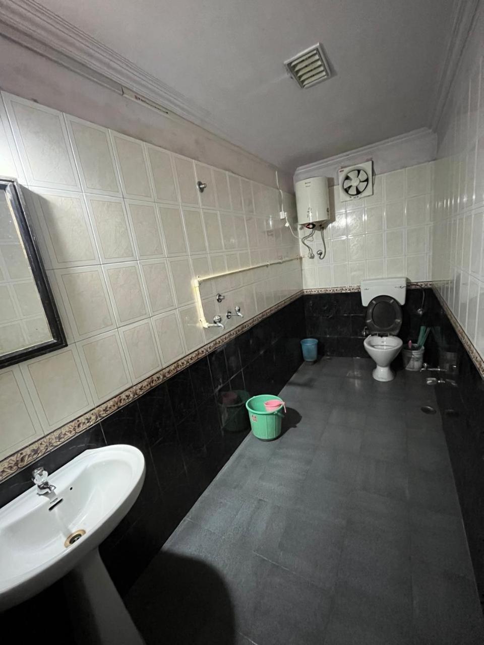 Vishwa Deva Homestay Varanasi Exterior photo