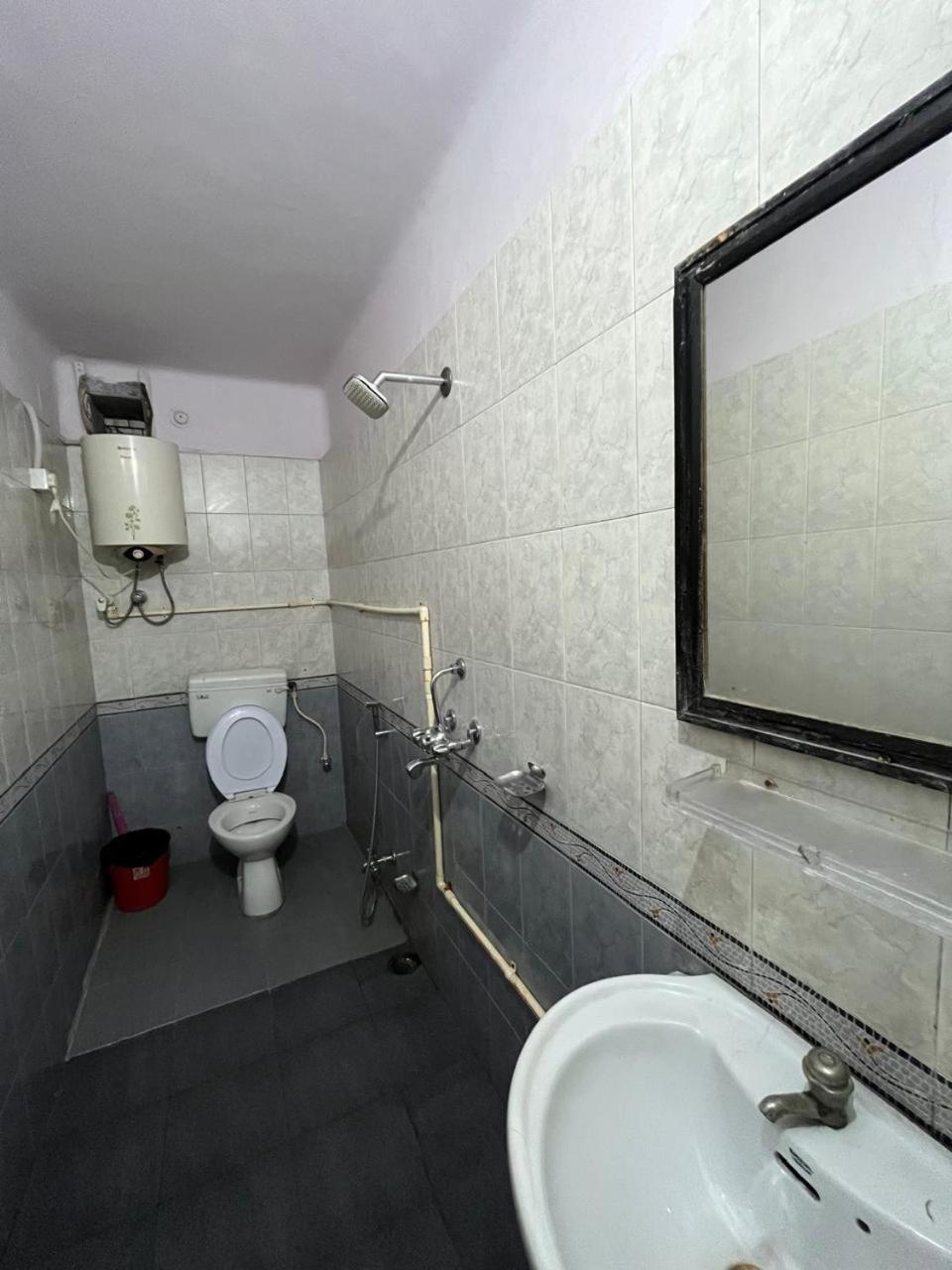 Vishwa Deva Homestay Varanasi Exterior photo